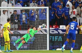 格瓦迪奥尔头槌破门曼城小胜水晶宫