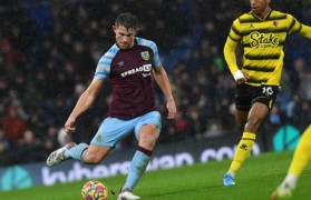 蒂勒曼斯凌空抽射,莱斯特城客场绝杀伯恩利重返前十