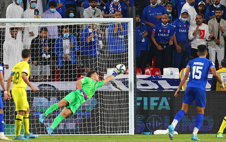  格瓦迪奥尔头槌破门曼城小胜水晶宫